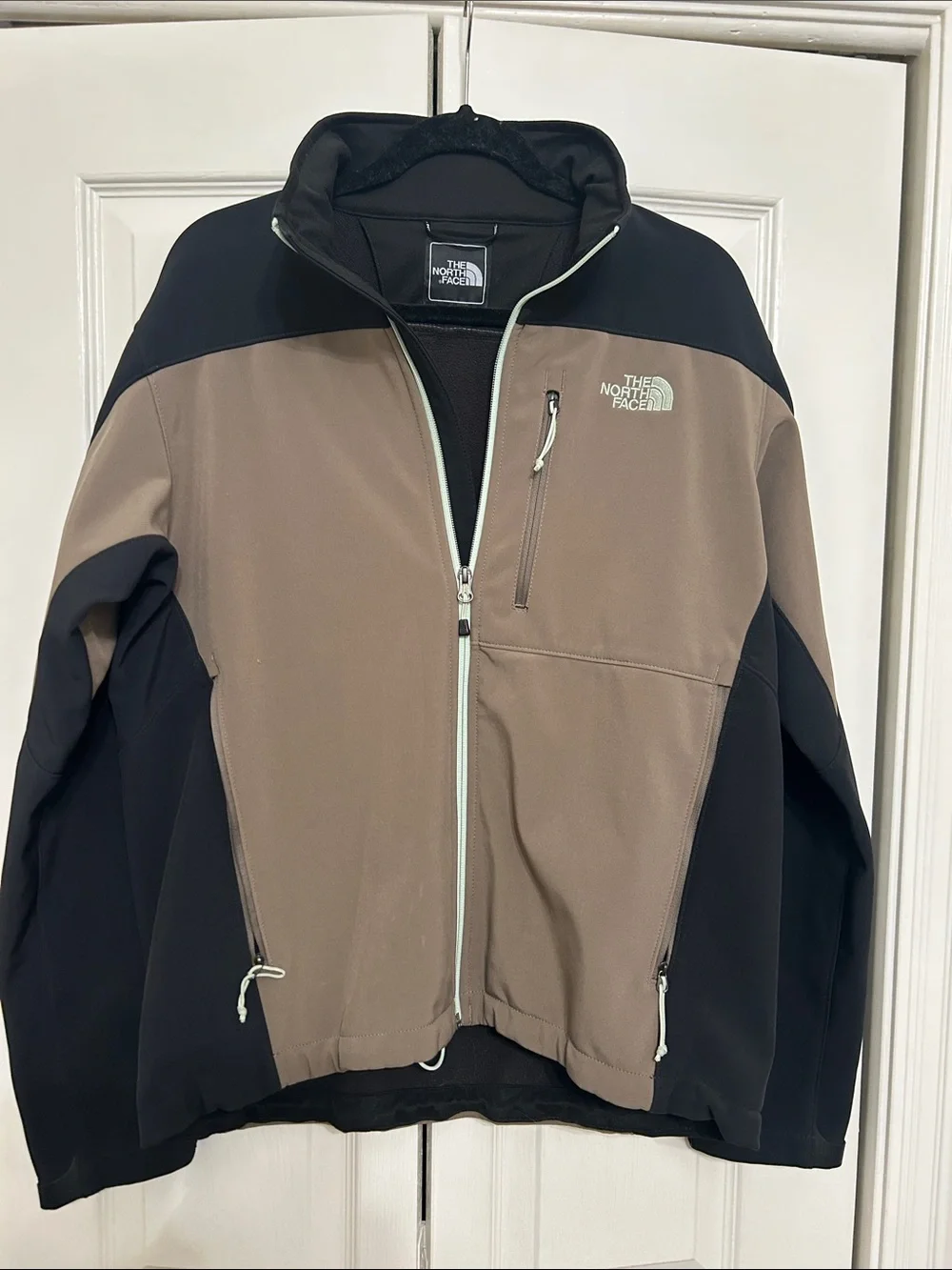 The North Face Men's Brown and Black Performance Softshell Jacket